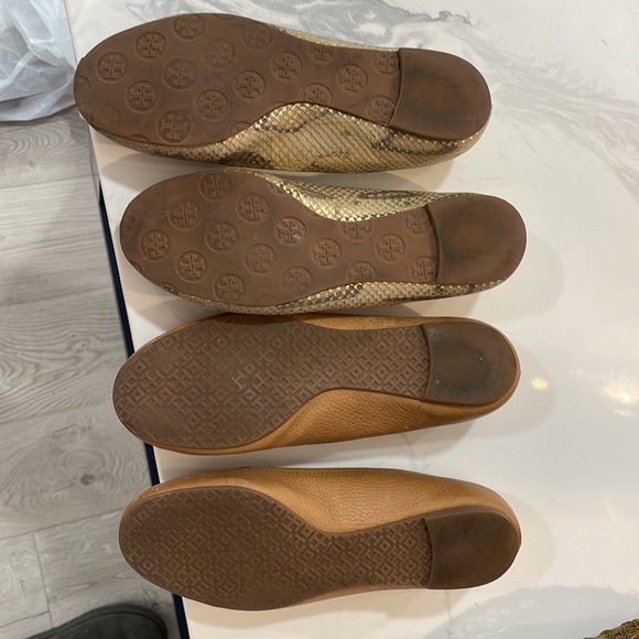(2) pairs of Tory burch flats - Picture 2 of 4